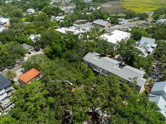 1145 Park Lane, St Simons Island, GA 31522