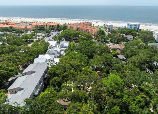 1145 Park Lane, St Simons Island, GA 31522