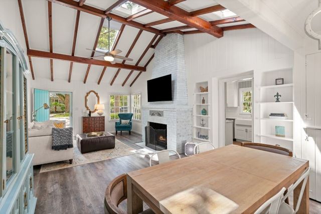 1145 Park Lane, St Simons Island, GA 31522