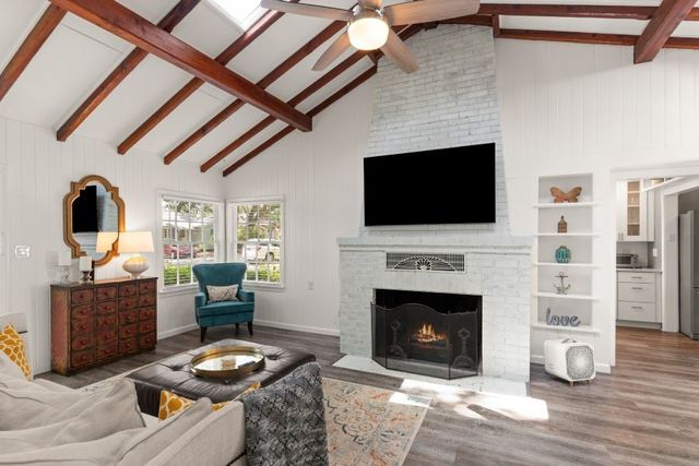 1145 Park Lane, St Simons Island, GA 31522