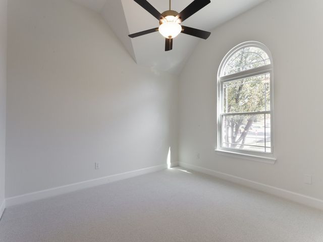 1041 Woodbriar Drive, Grapevine, TX 76051