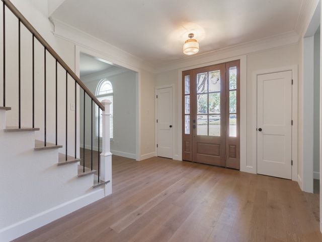 1041 Woodbriar Drive, Grapevine, TX 76051