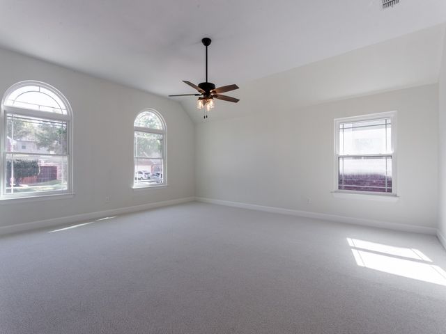 1041 Woodbriar Drive, Grapevine, TX 76051