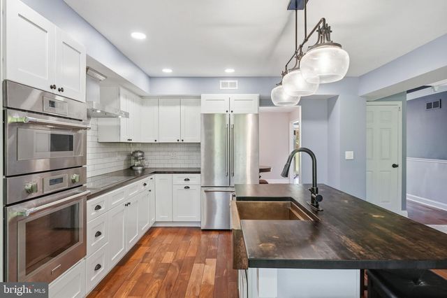 5 CANAL RUN E, Washington Crossing, PA 18977