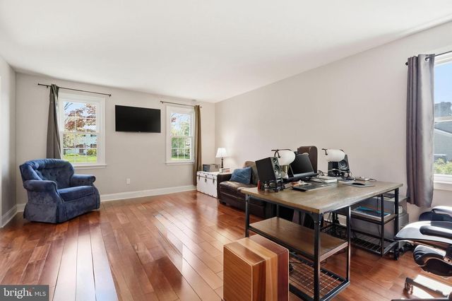 5 CANAL RUN E, Washington Crossing, PA 18977