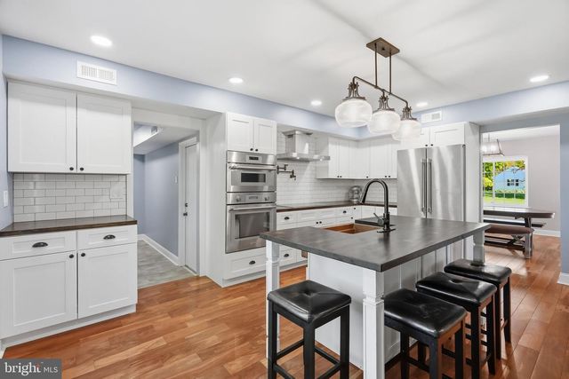 5 CANAL RUN E, Washington Crossing, PA 18977