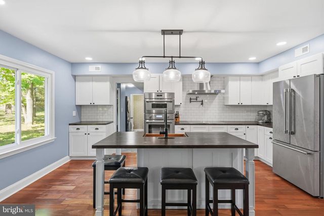 5 CANAL RUN E, Washington Crossing, PA 18977