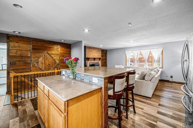 2132 Chautard Dr, Pueblo, CO 81005