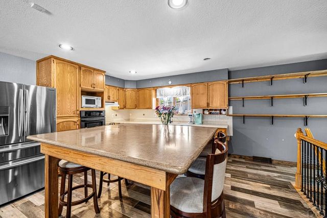 2132 Chautard Dr, Pueblo, CO 81005