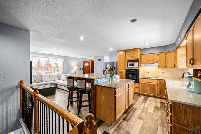 2132 Chautard Dr, Pueblo, CO 81005