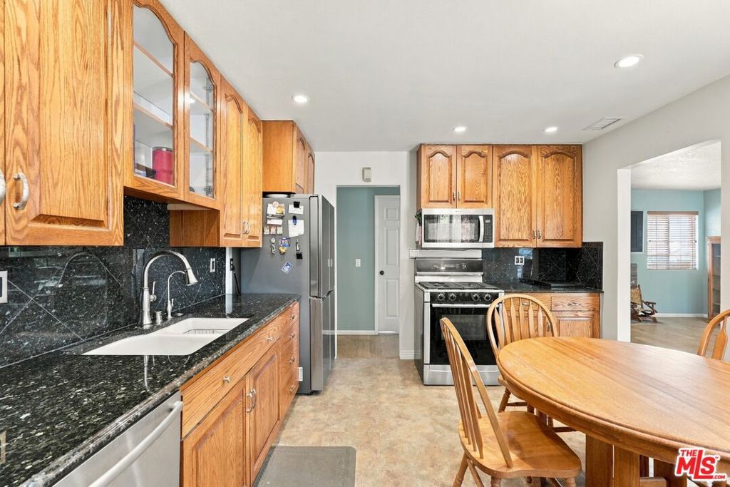 11202 Loara Street, Garden Grove, CA 92840 — exterior