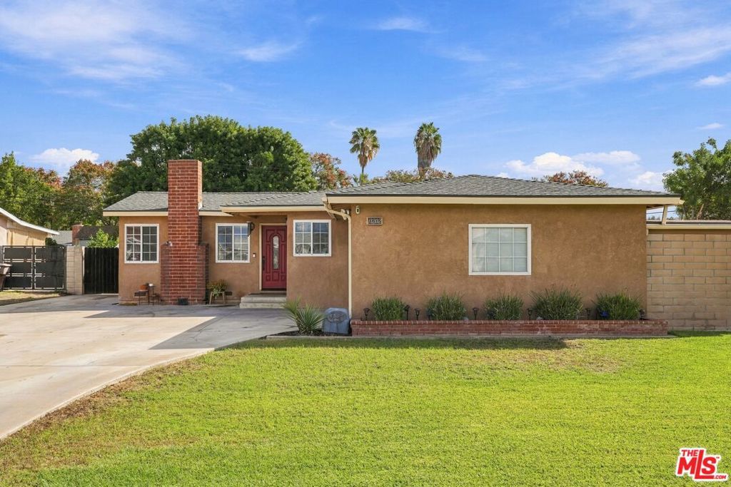 11202 Loara Street, Garden Grove, CA 92840 — photo 2