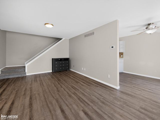 38951 E Golfview Drive, Clinton Township, MI 48038