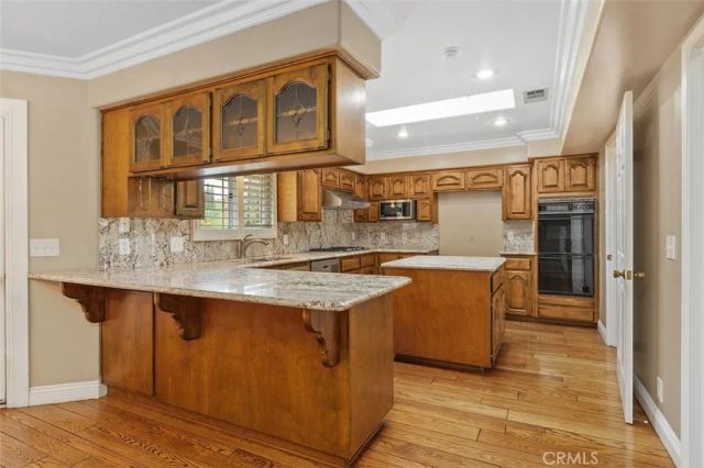 1370 Oak Street, Redlands, CA 92373