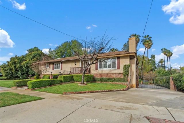 1370 Oak Street, Redlands, CA 92373