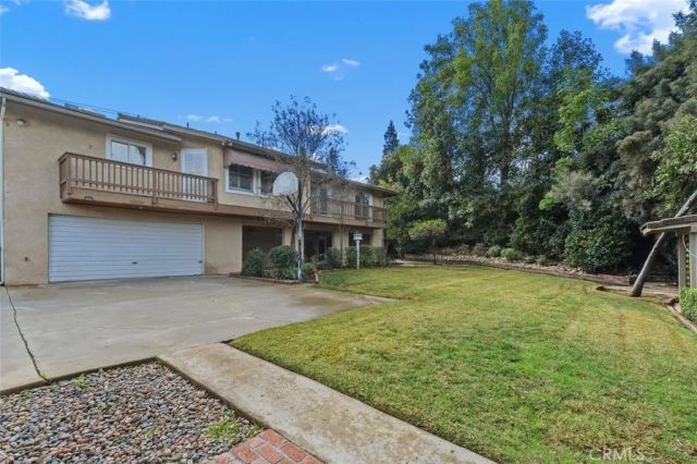 1370 Oak Street, Redlands, CA 92373