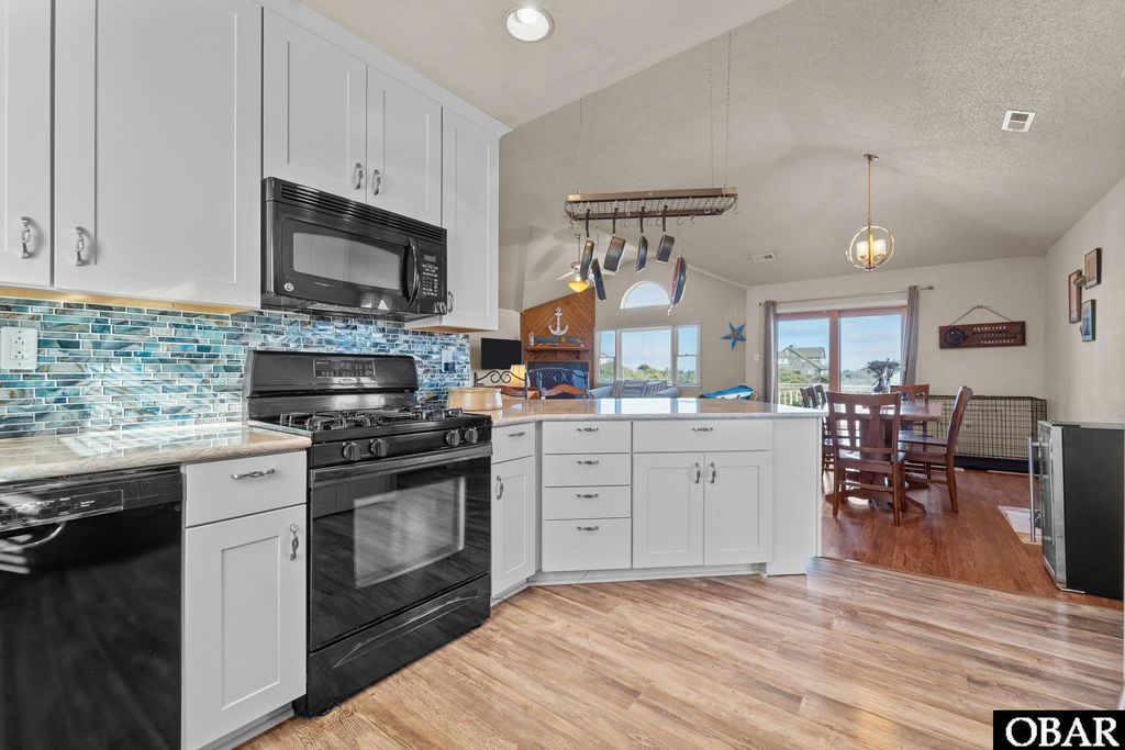 Image 18 of property listing at 1620 Sandpiper Road Lot 2, Corolla, NC 27927