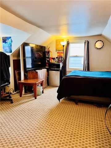 76 Edmonton Road, Rochester, NY 14609