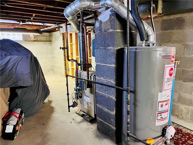 76 Edmonton Road, Rochester, NY 14609