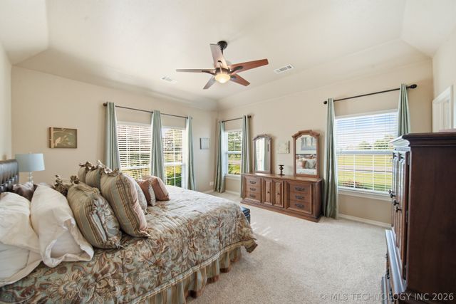 18435 N Jamestown Avenue, Skiatook, OK 74070