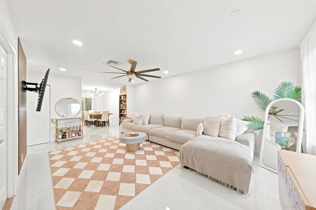 8026 SW 20TH Court, Davie, FL 33324
