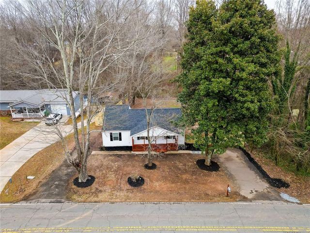 5425 Davis Road, Walkertown, NC 27105