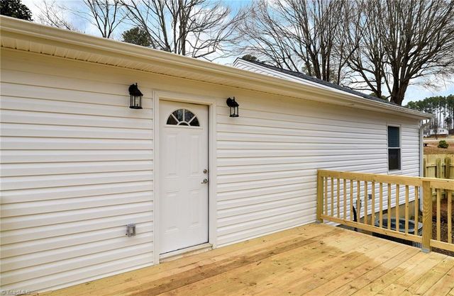 5425 Davis Road, Walkertown, NC 27105