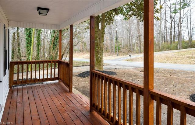 5425 Davis Road, Walkertown, NC 27105