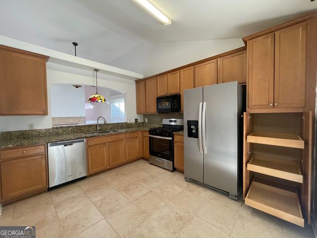 413 Arrowhead Trail, Canton, GA 30114