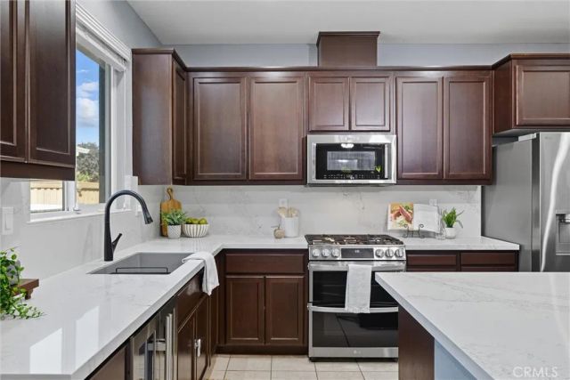 3237 Rogue River Drive, Chico, CA 95973