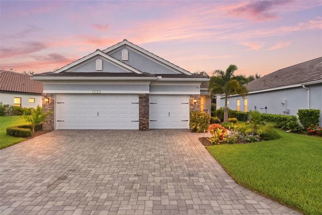 3121 HERITAGE PINES DRIVE, Fort Myers, FL 33905