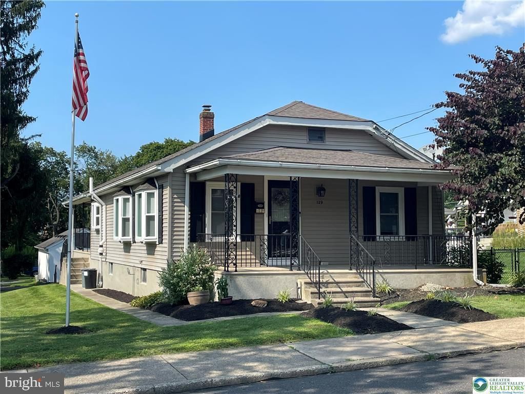 129 PENN ST, Hellertown, PA 18055