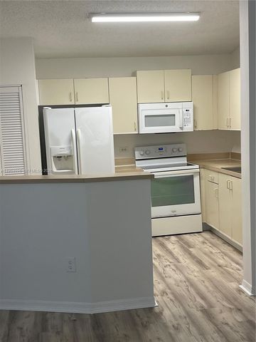 3670 N 56th Ave 724, Hollywood, FL 33021