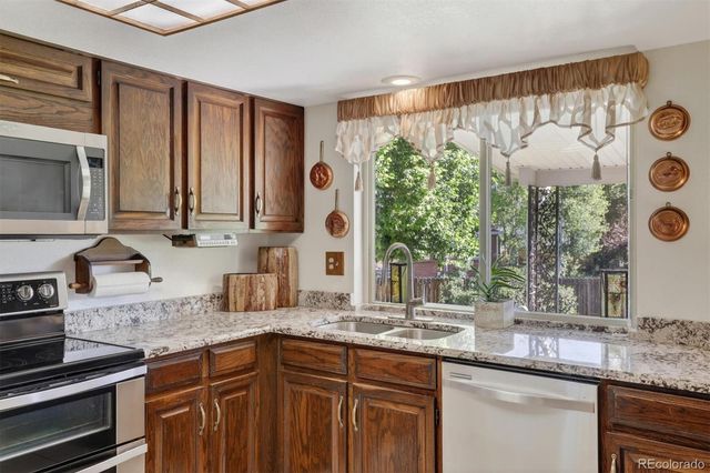 9245 W 83rd Place, Arvada, CO 80005
