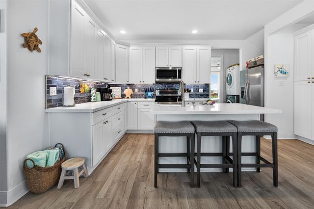 145 Belanger Avenue, Surfside Beach, TX 77541