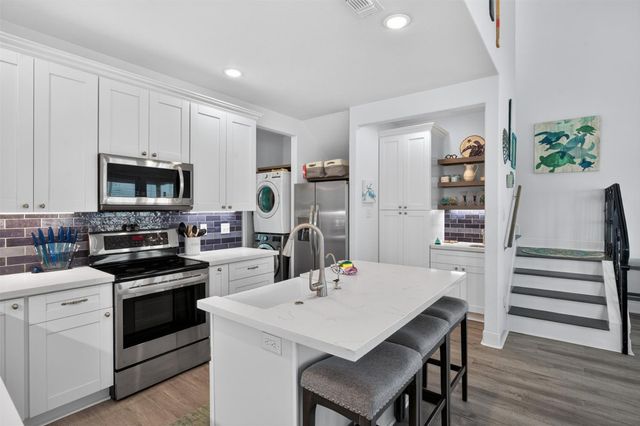 145 Belanger Avenue, Surfside Beach, TX 77541