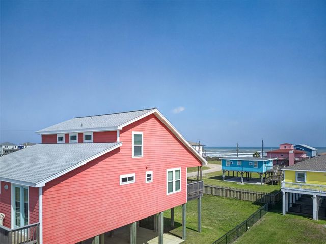 145 Belanger Avenue, Surfside Beach, TX 77541