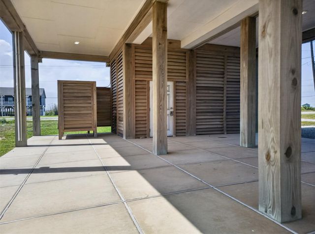 145 Belanger Avenue, Surfside Beach, TX 77541