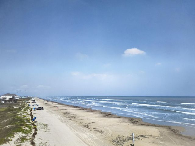 145 Belanger Avenue, Surfside Beach, TX 77541