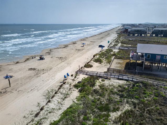 145 Belanger Avenue, Surfside Beach, TX 77541