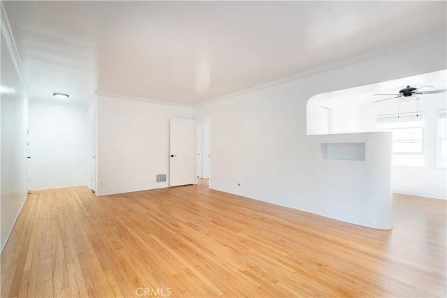 265 N Swall Drive, Beverly Hills, CA 90211