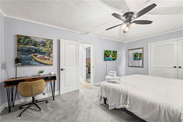 6415 Baltimore Avenue, Kansas City, MO 64113