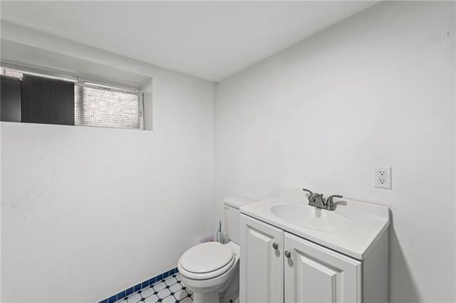 6415 Baltimore Avenue, Kansas City, MO 64113