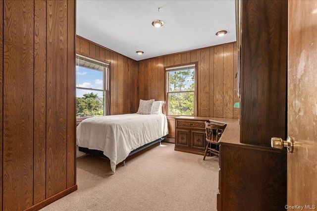 17 Cypress Avenue, Port Washington, NY 11050