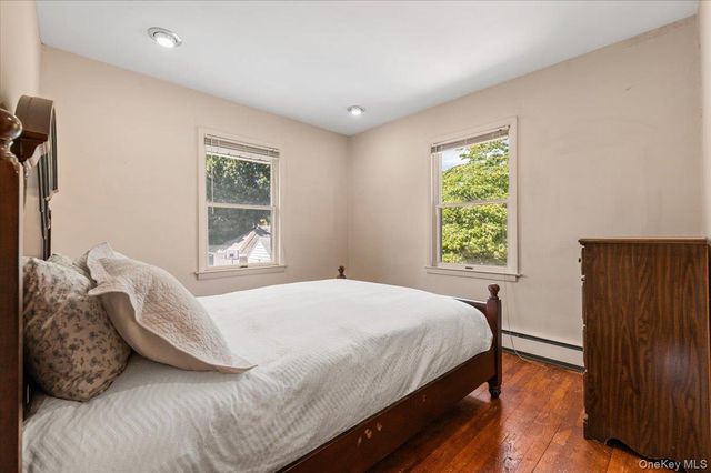 17 Cypress Avenue, Port Washington, NY 11050