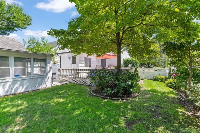 17 Cypress Avenue, Port Washington, NY 11050