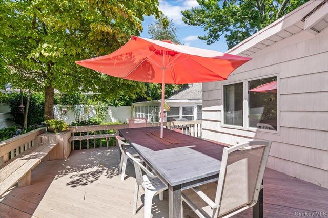 17 Cypress Avenue, Port Washington, NY 11050