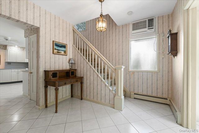 17 Cypress Avenue, Port Washington, NY 11050