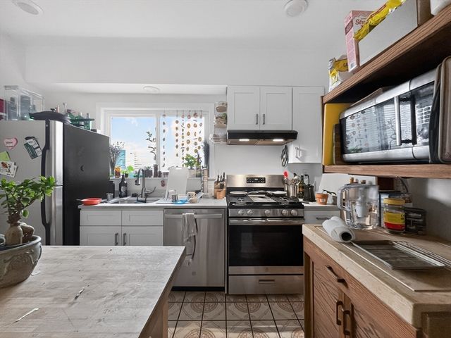 49 Porter Street, Somerville, MA 02143