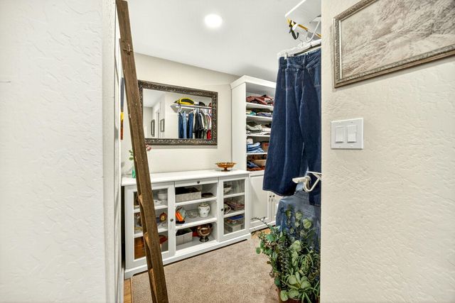 4075 Livingston Road, Central Point, OR 97502